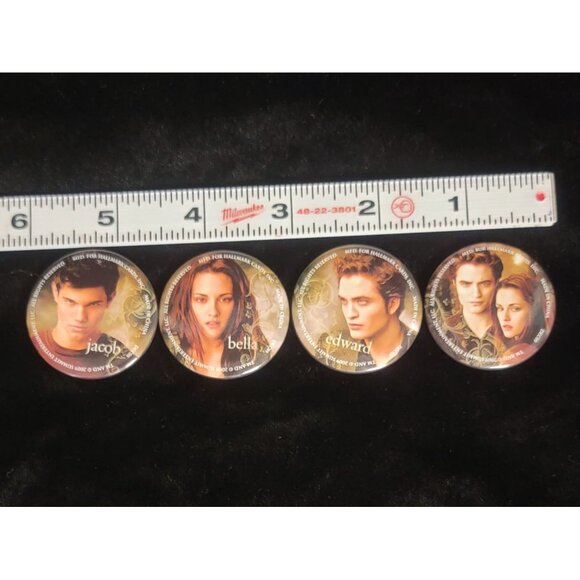 Collectible New Moon Pins, Set of 4 (set #1) - Picture 3 of 10